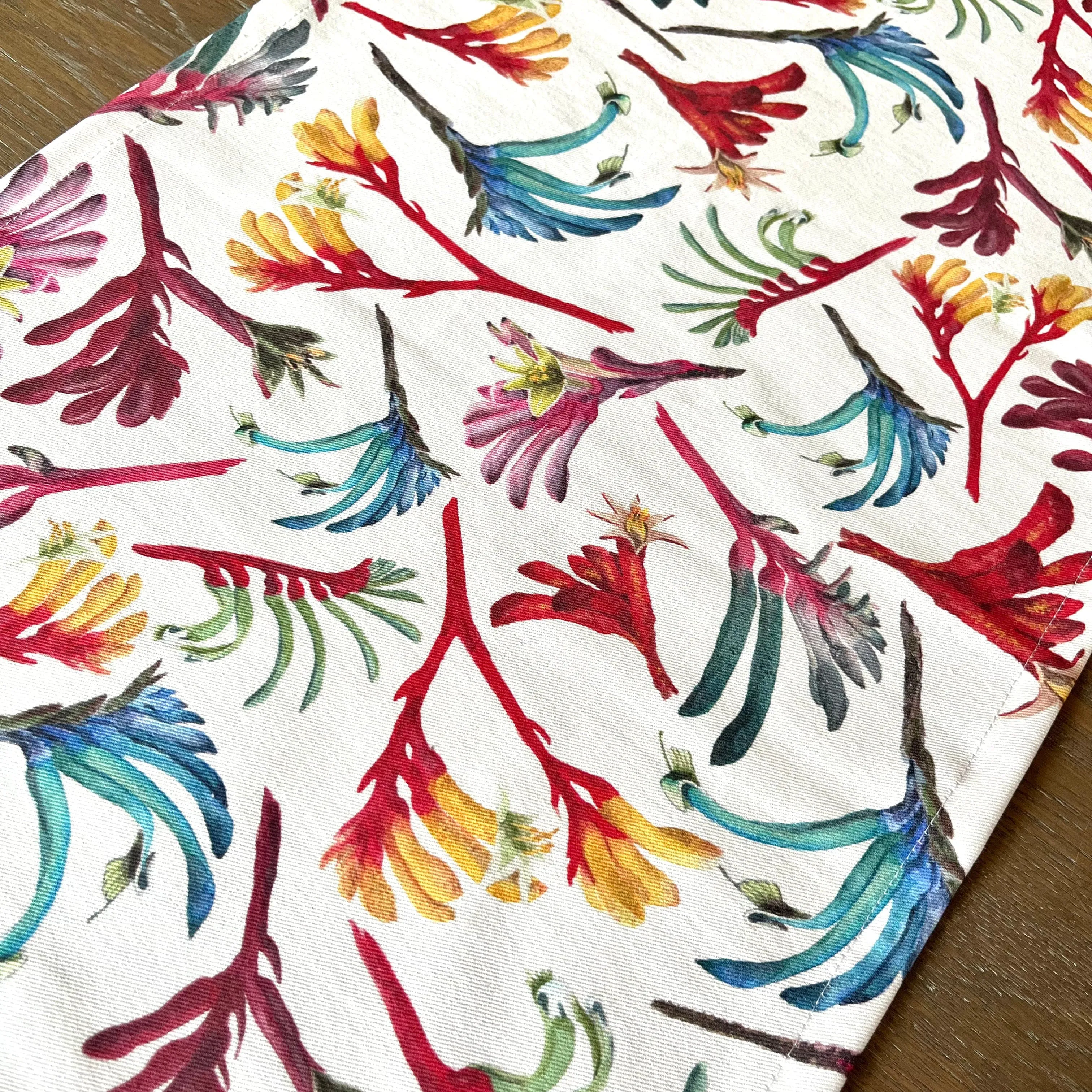 Australian Kangaroo Paw Table Runner