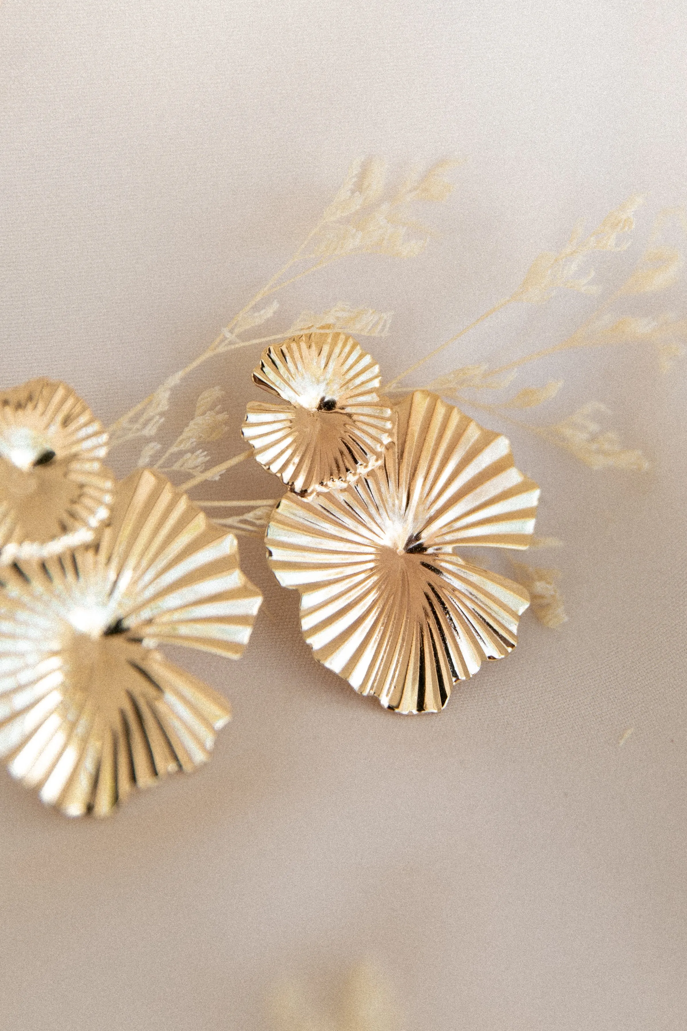 Delia Earrings - Gold