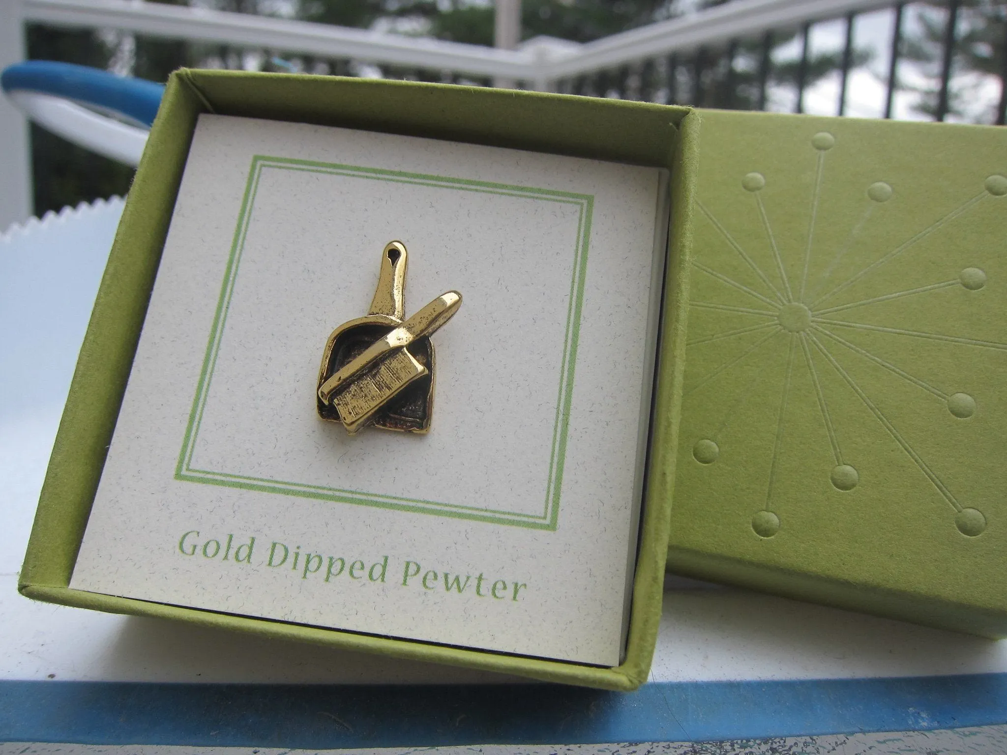 Dust Pan Gold Lapel Pin