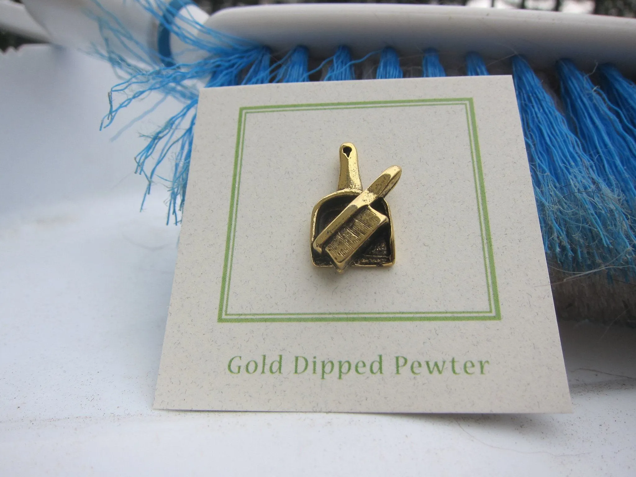 Dust Pan Gold Lapel Pin