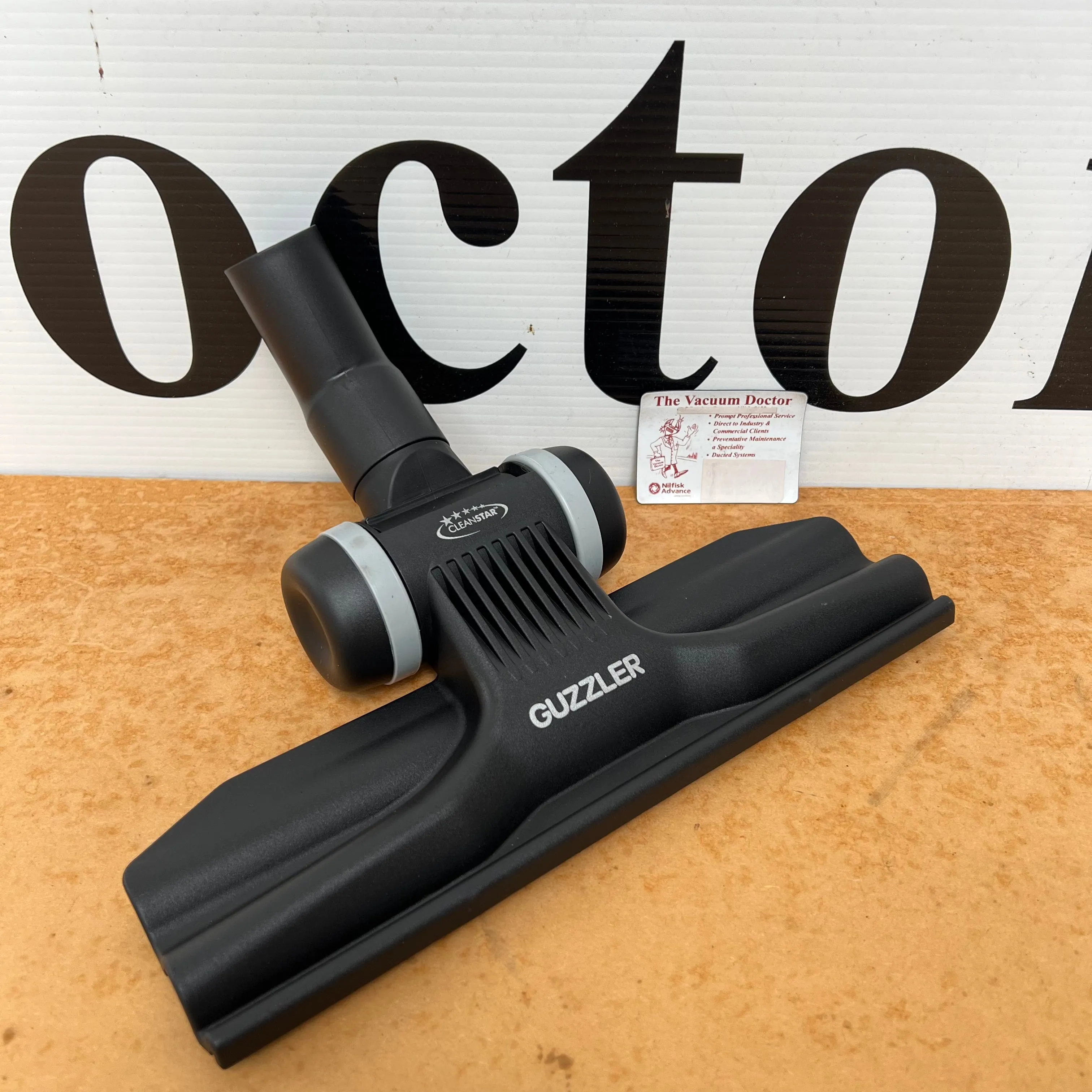 Guzzler Lo-Profile Commercial Vacuum Cleaner Nozzle With Rubber Tyred Wheels A Cleaners Favourite!