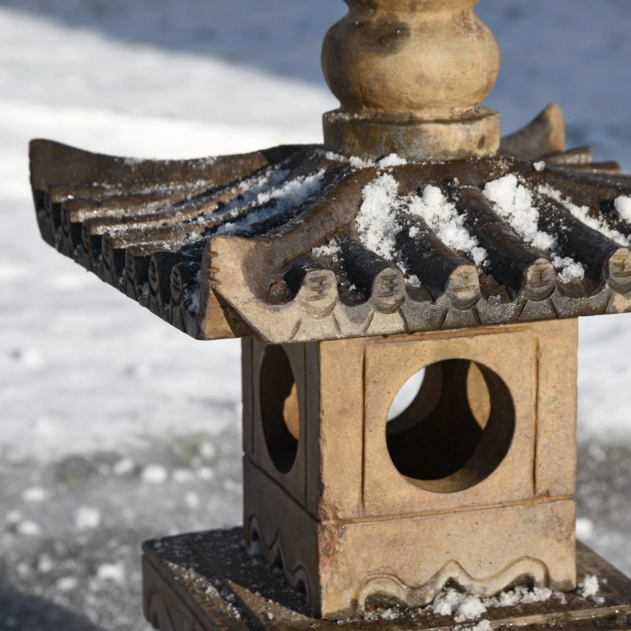 Japanese Style Stone Snow Lantern - Ishi Doro