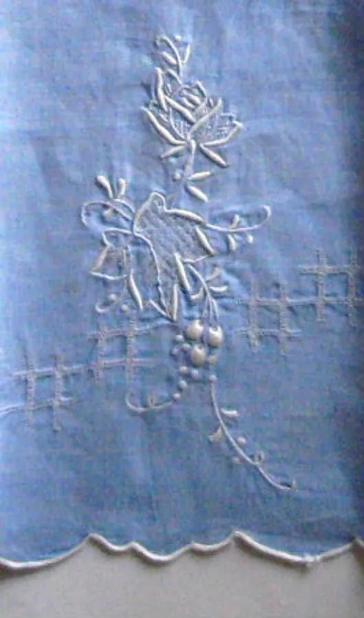 Linen Guest Towel Hand Towel Hand Embroidered 1950s Blue And White