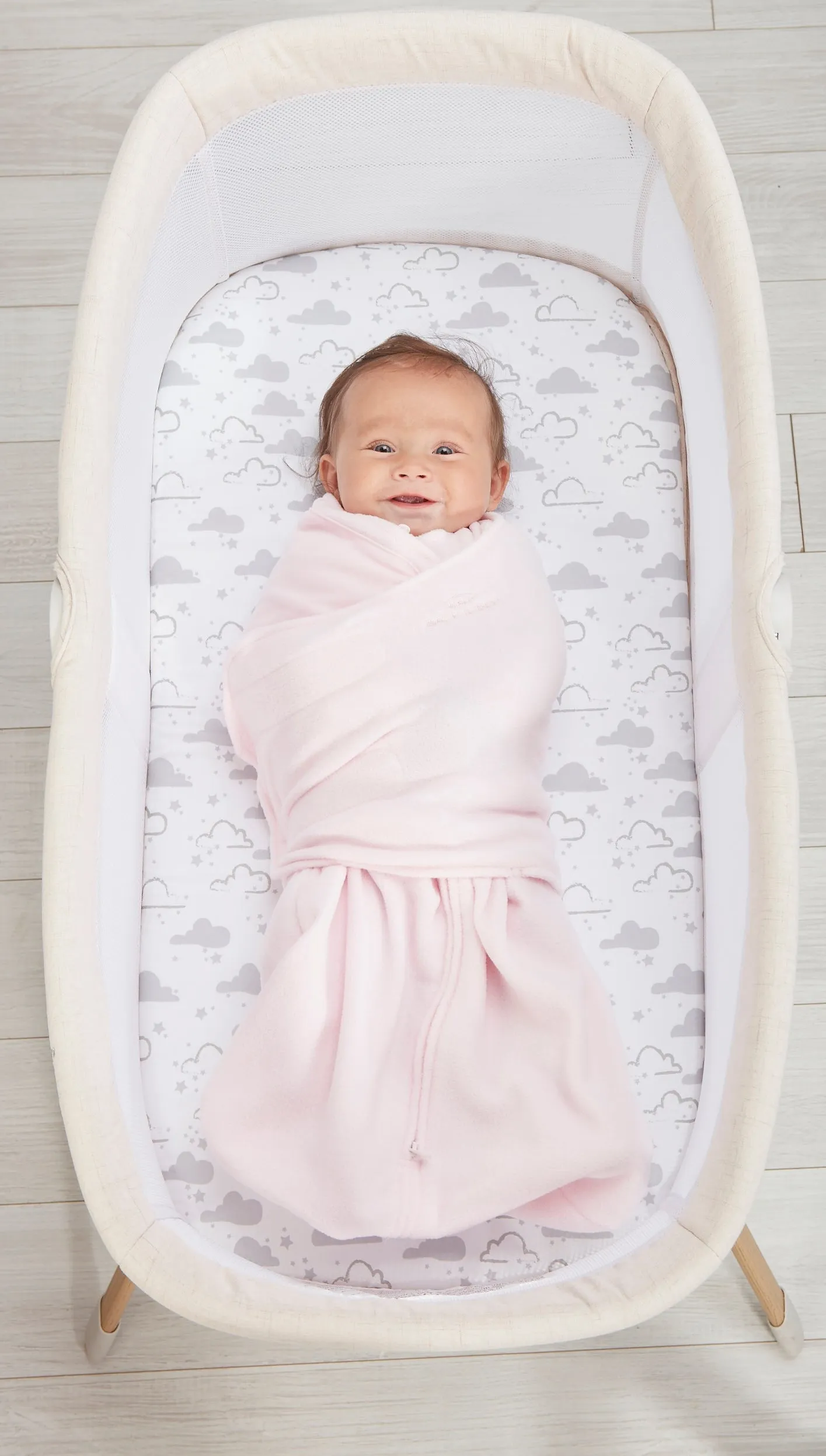 Little Cloud Gliding Bassinet