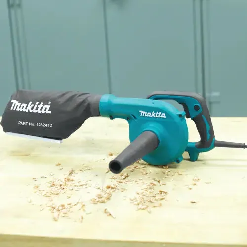 Makita 6.8 AMP Electric Blower