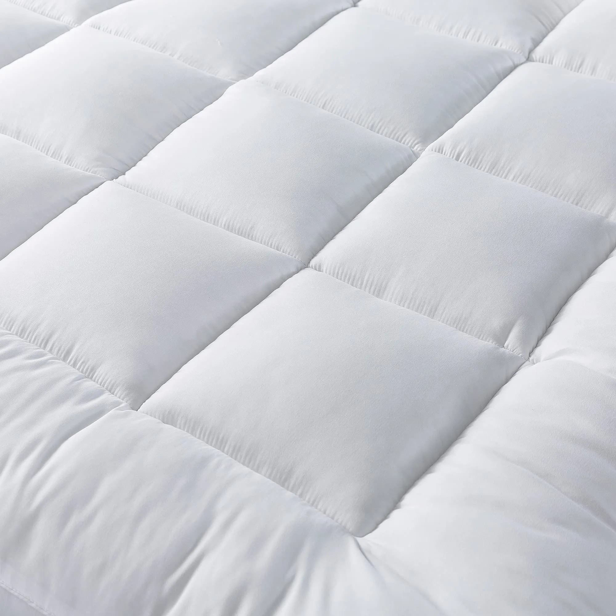 Naluka Mattress Topper Queen Size, Down Alternative Featherbed Microfiber Mattress Pad 2 Inch Thick Mattress Cover