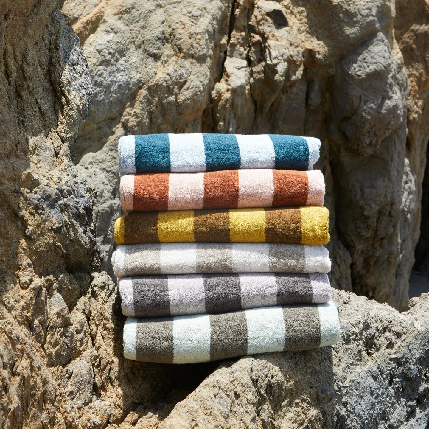 Simple Striped Terry Beach Towel - Light Grey/Dark Grey