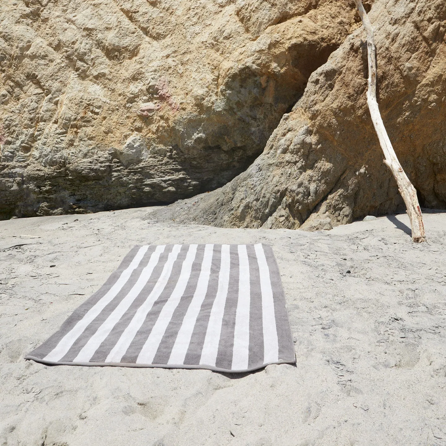 Simple Striped Terry Beach Towel - Light Grey/Dark Grey