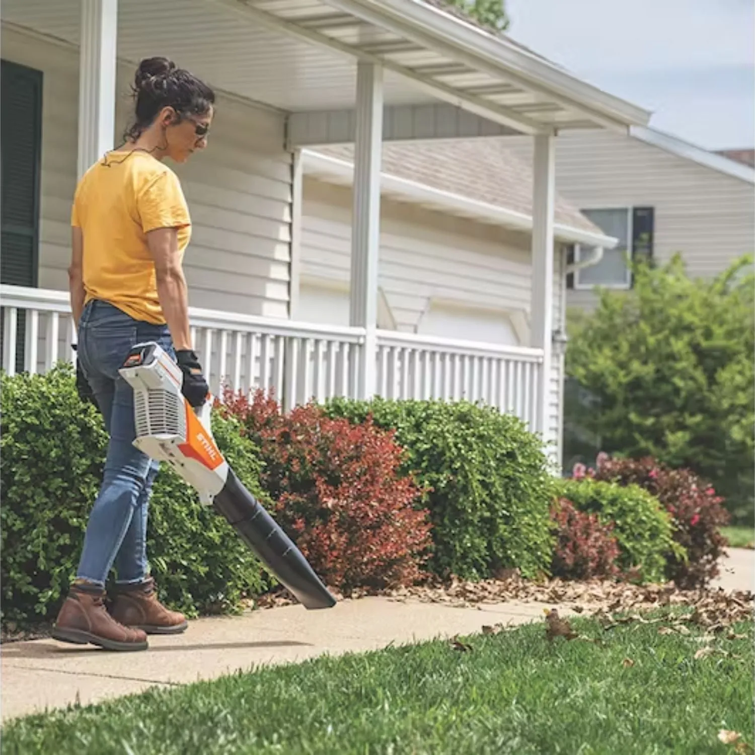 STIHL BGA 57 Battery Powered Handheld Blower w/ Battery and Charger